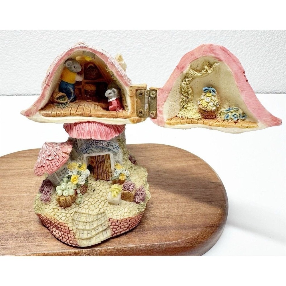 Vintage Toadstool Junction Mushroom House Figurine Hand-Painted 4" - Picture 2 of 4